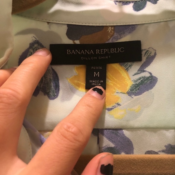 Banana Republic Floral Blouse - Picture 2 of 4